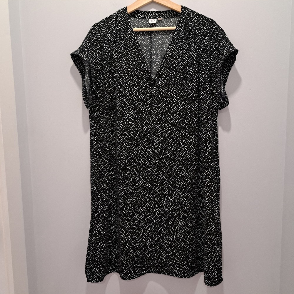 Gap Black & White Polka Dot Short Sleeve V-Neck Shift Dress Womens Large